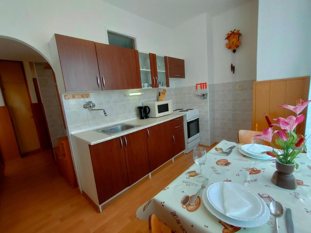 2-Iz. Byt V Tichej Lokalite S Bezplatnym Parkovanim Liptovsky Hradok Exterior photo